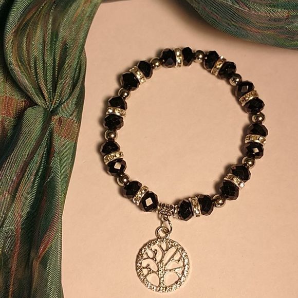 Tree of Life Crystal Bracelet - Picture 1 of 4